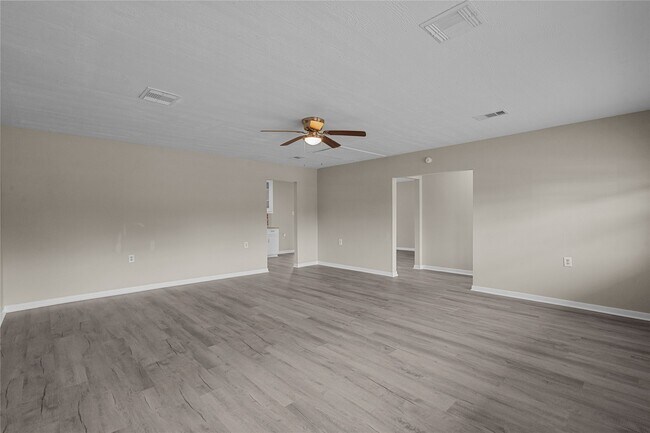 Foto del edificio - 3320 80th St
