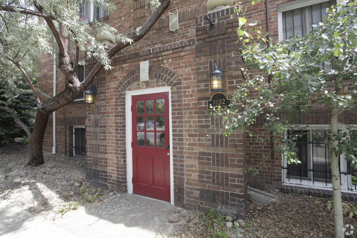 Foto del edificio - Semper Concourse & Ogden Place Condos