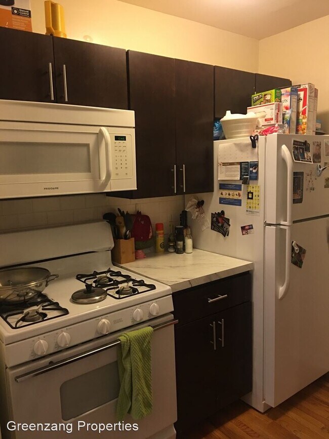 Building Photo - 607-609 S 3rd St