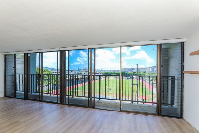 Building Photo - 2444 Hihiwai St