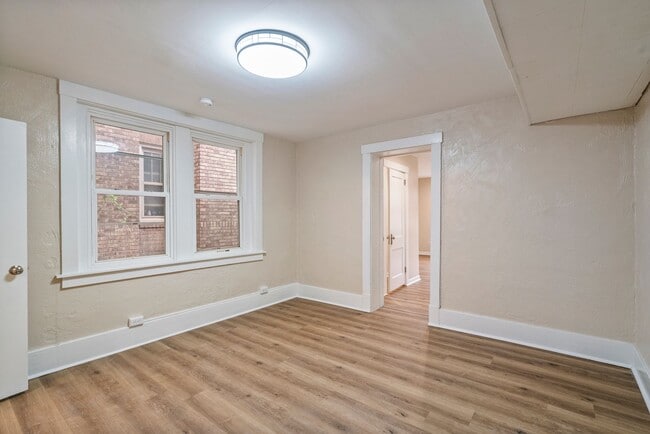 Building Photo - 1680 Potomac Ave