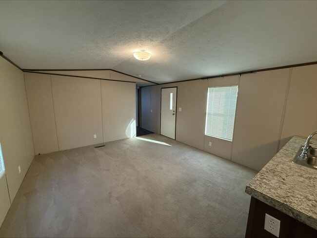 Building Photo - 2876 Democrat Rd