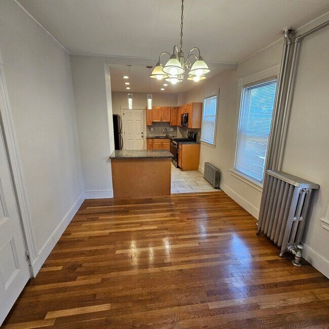 Foto del edificio - 384 Washington St