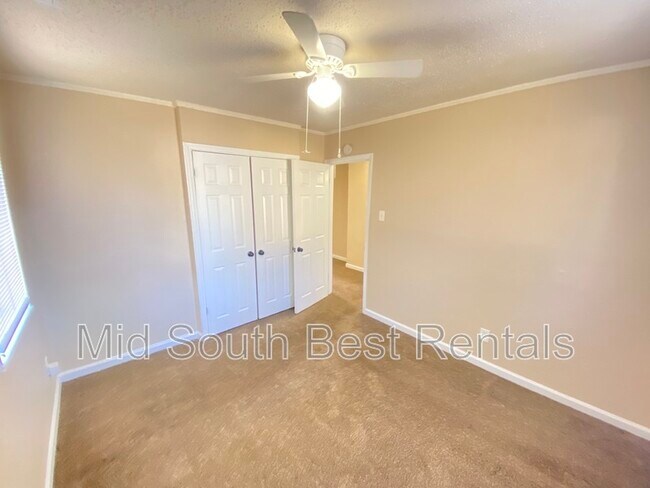 Building Photo - 2871 Montague Ave