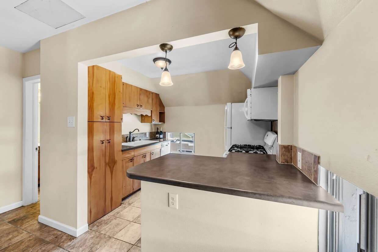 Photo - 1151 Monroe St