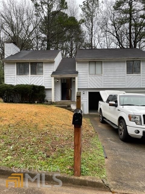 Foto principal - 497 Village Square Ct