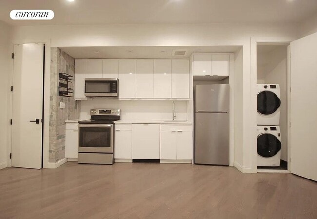 Building Photo - 1321 Union St