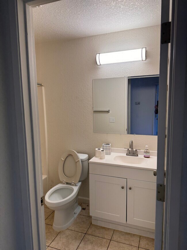 Foto del edificio - 203 Lualan Ln