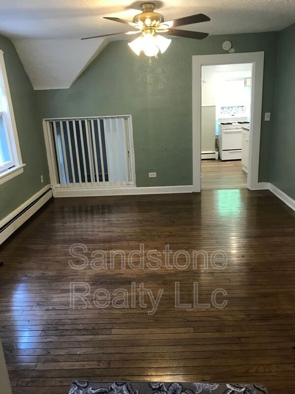 Building Photo - 2158 W 83rd St
