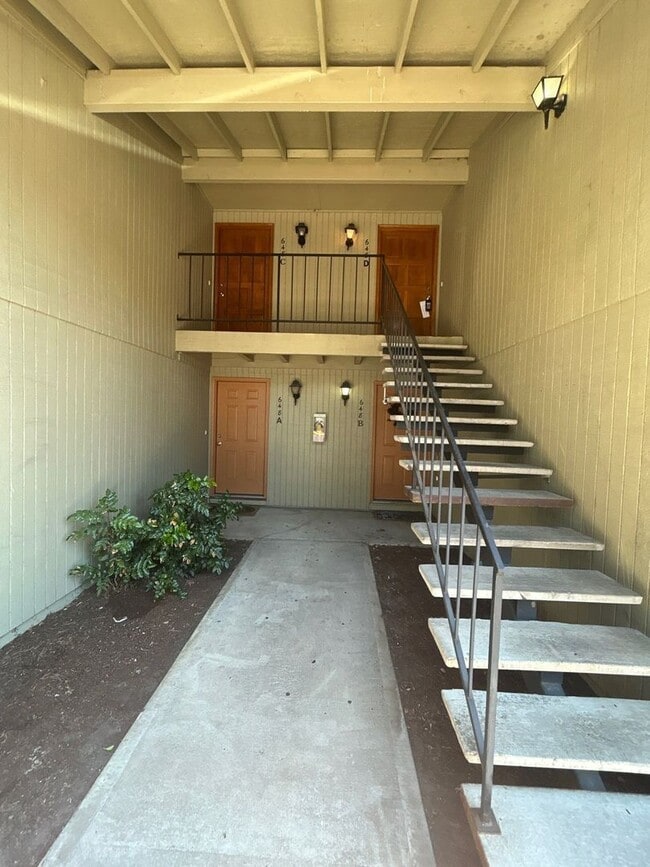 Building Photo - 648 Taybin Rd NW