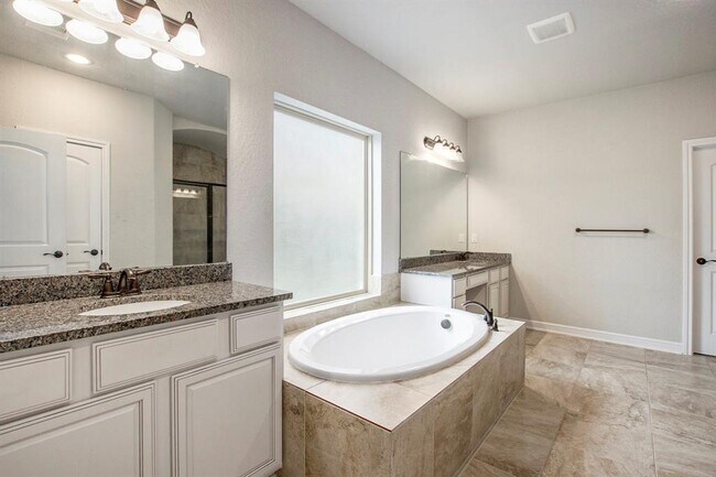 Foto del edificio - 23719 Subalpine Fir Ln