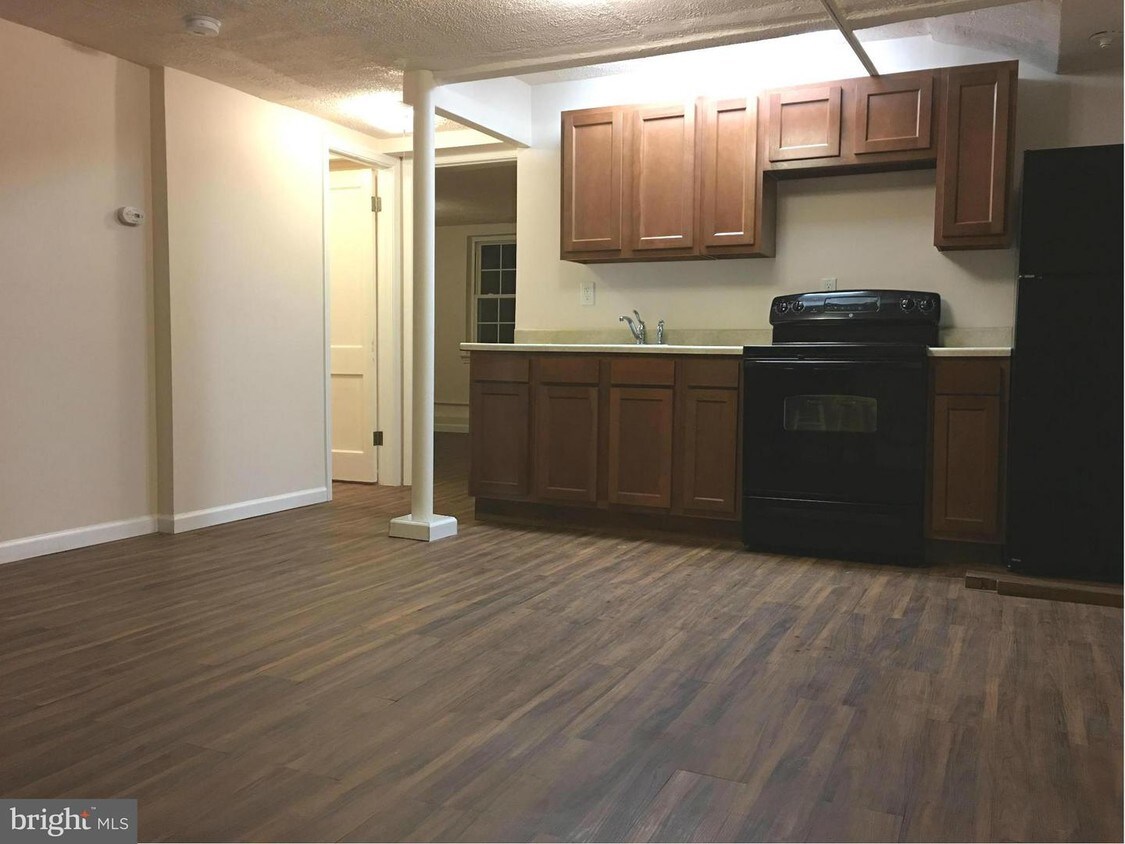 Foto principal - 7206 Flower Ave