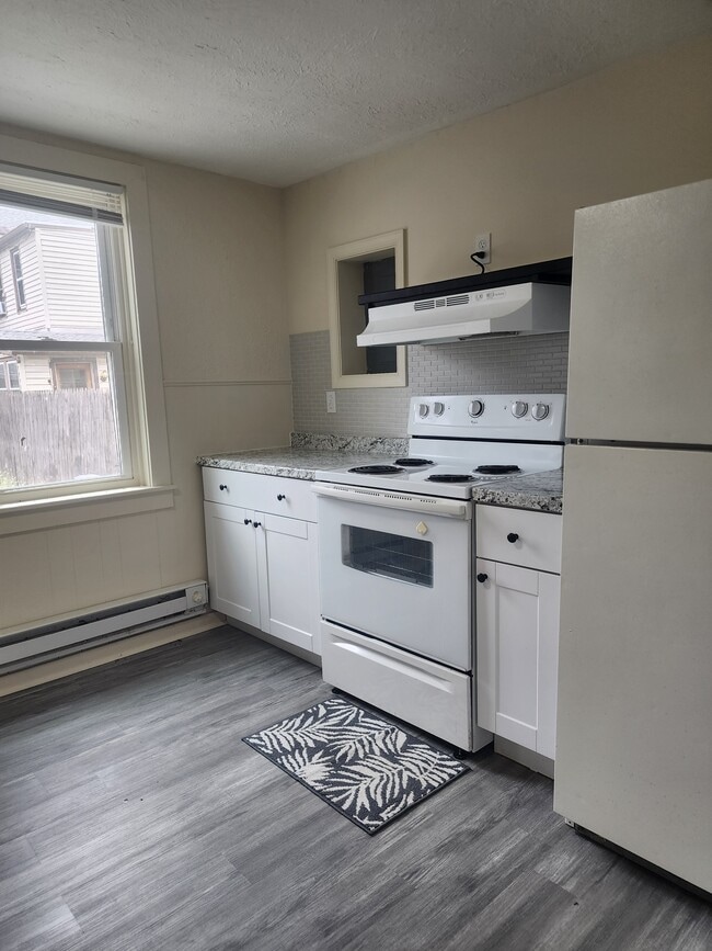 Building Photo - 2213 Lehman St