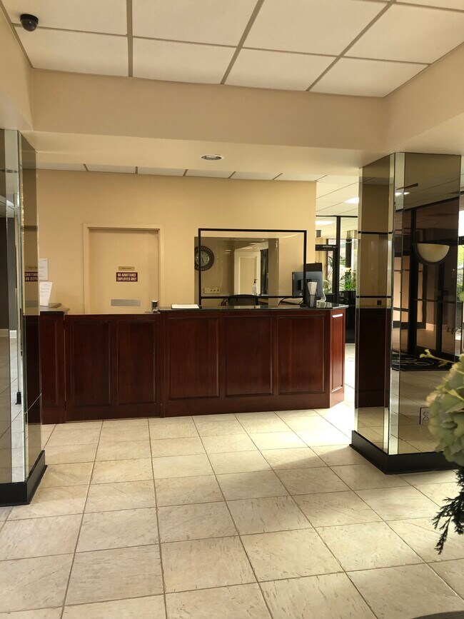 1101 N Elm St Unit 1001, Greensboro, NC 27401 Condo for Rent in