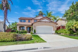 Building Photo - 777 Aldea Dr