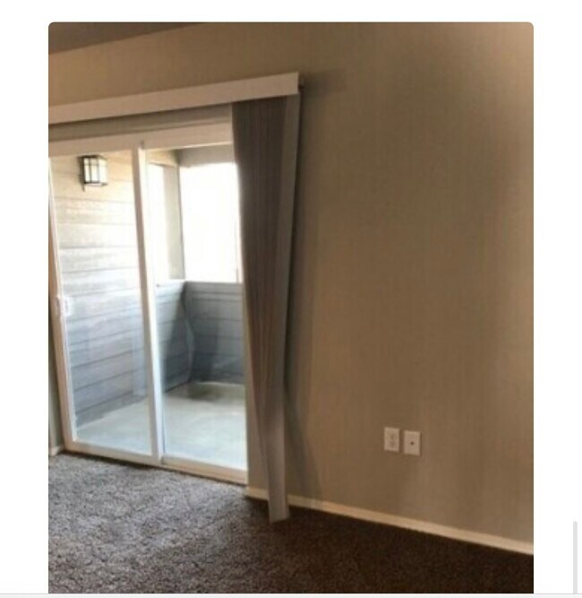 Foto del edificio - 1330 S Edgewater Cir