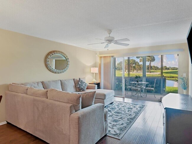 Foto del edificio - 6999 W Country Club Dr N