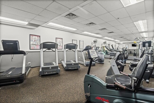 Foto del edificio - 130 S Canal St