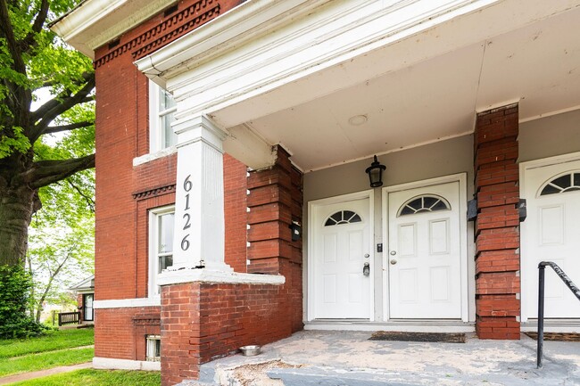 Foto del edificio - 6126 Vermont Ave