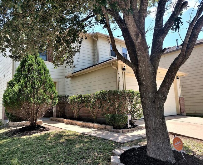 Foto del edificio - 2726 Skyview Grove Ct