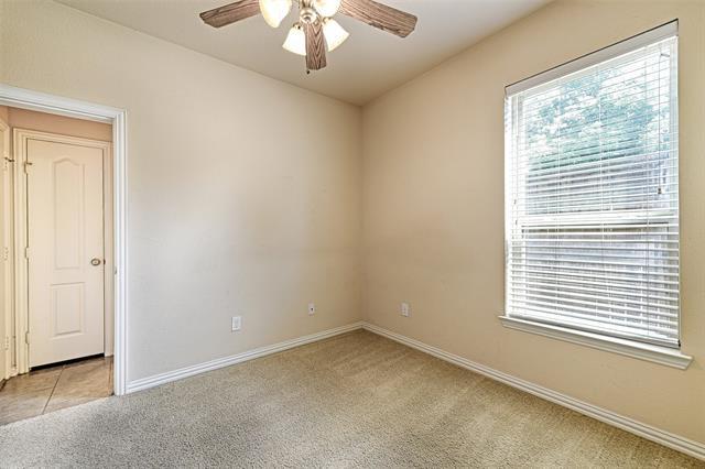 Building Photo - 2326 Stutz Dr