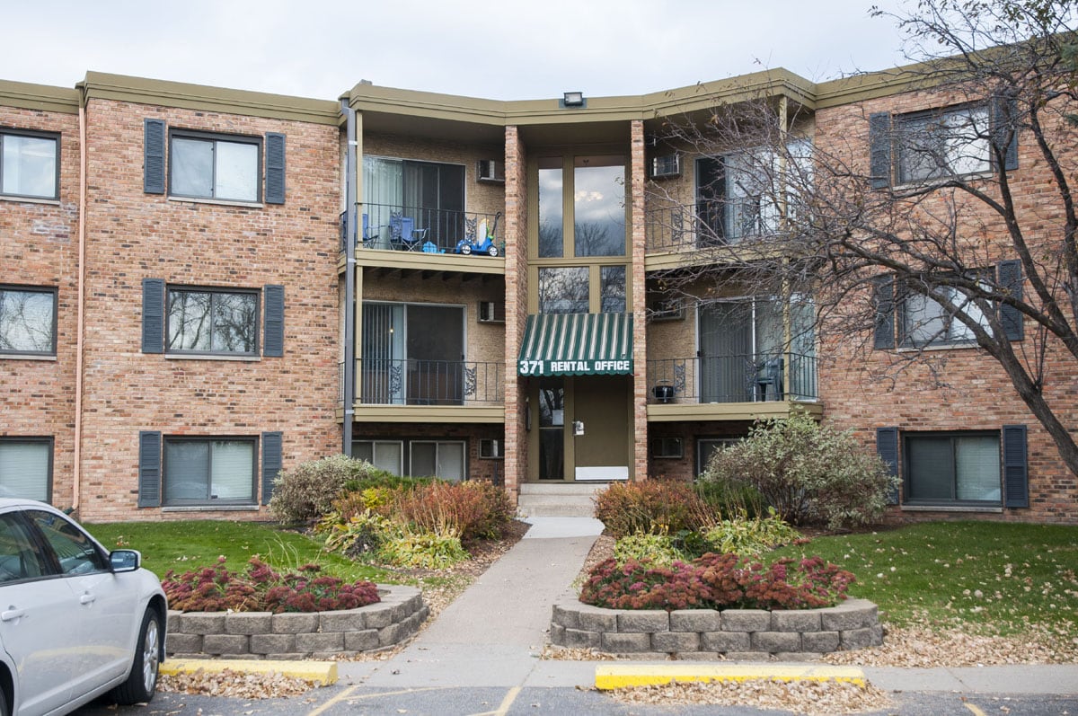 Hillside East Apartments New Brighton, MN