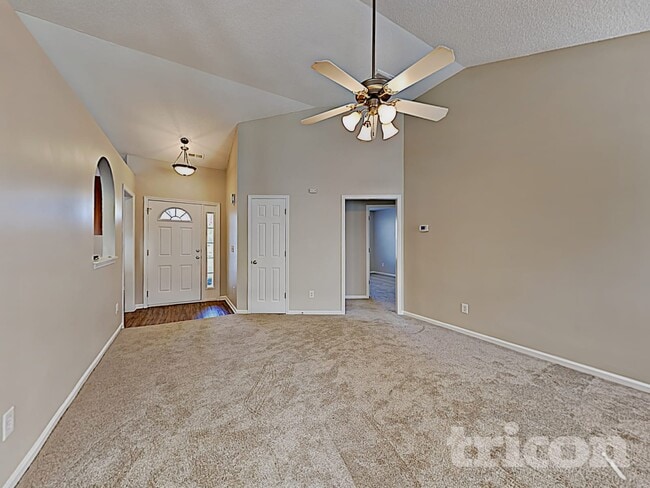 Building Photo - 218 Glencroft Dr