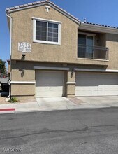Building Photo - 3928 Sweet Pine St