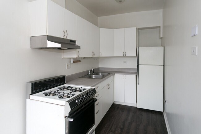 Foto del edificio - 5516 N Kenmore Ave