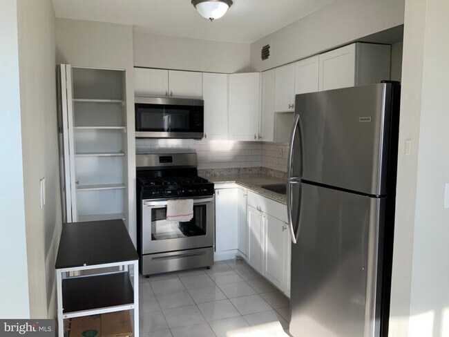 Foto del edificio - 4410 Oglethorpe St