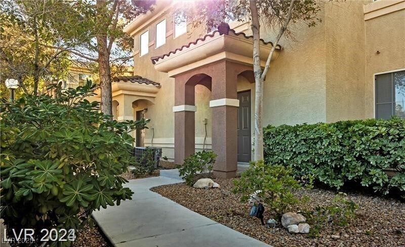 Primary Photo - 9050 W Warm Springs Rd
