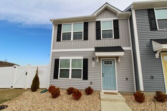 Building Photo - 783 Carson Cir