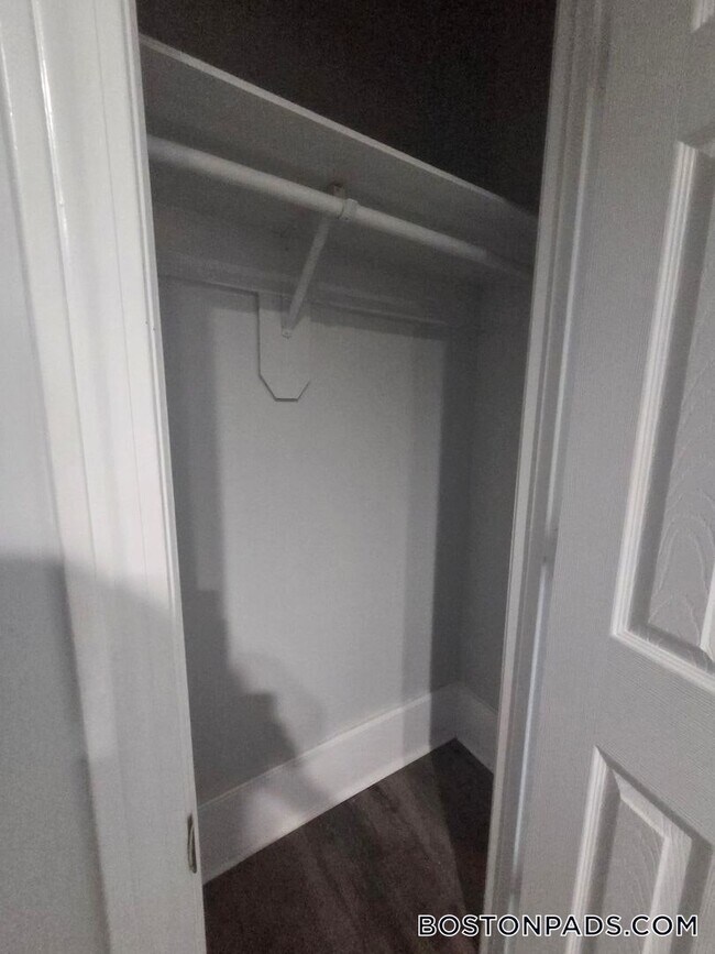 Building Photo - 50 Franklin St