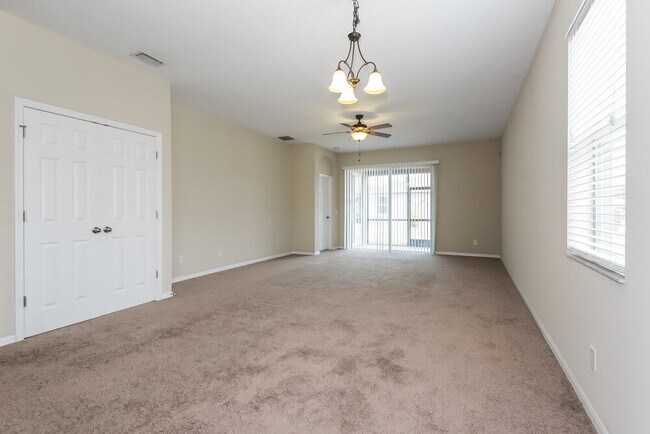 Foto del edificio - 9026 41st St E