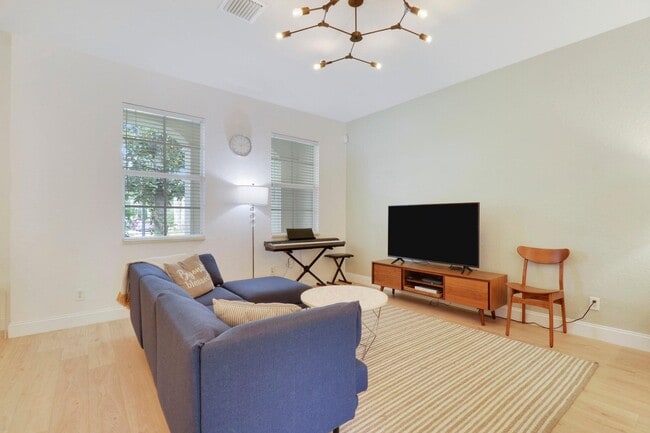 Building Photo - 151 Mulligan Pl