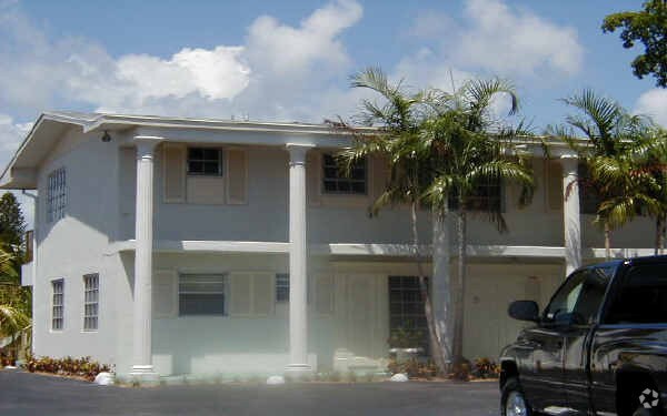 Foto del edificio - Middle River Apartments