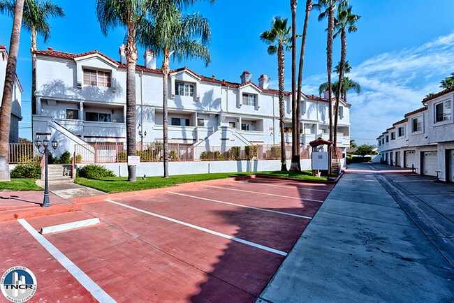 Foto del edificio - 264 E Beverly Blvd