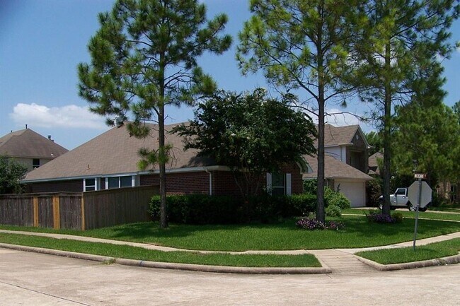 Foto del edificio - 3314 Wickshire Ct