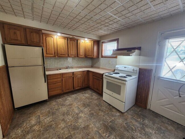 Foto del edificio - Charming 2-Bedroom Home On Terre Hautes North Side Near Terre Town School