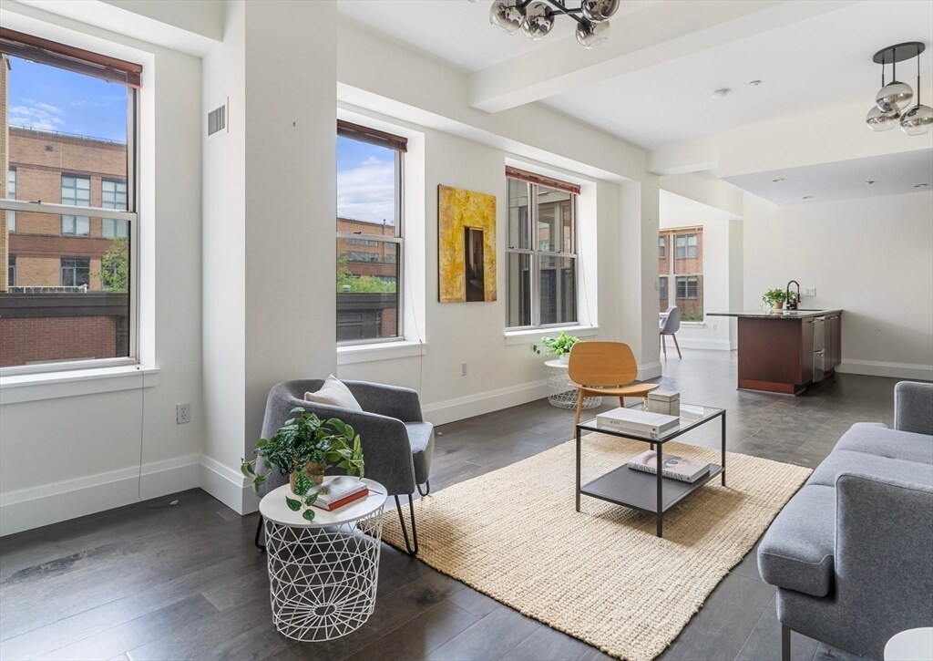 Foto principal - 35 Fay St
