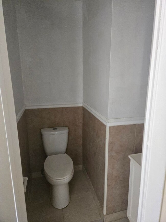 Foto del edificio - Palms West Condo- Ozkal