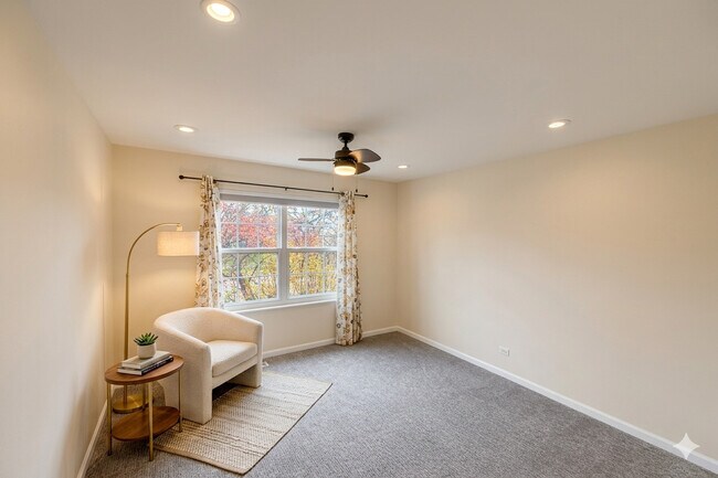 Foto del edificio - 147 White Branch Ct N