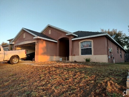 Building Photo - 30126 Sandbunker Ln