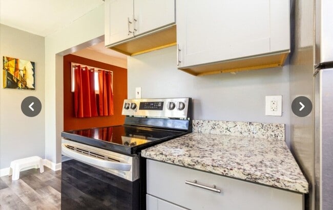 Building Photo - Furnished Berkley Home