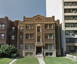 Building Photo - 652 W Gordon Terrace