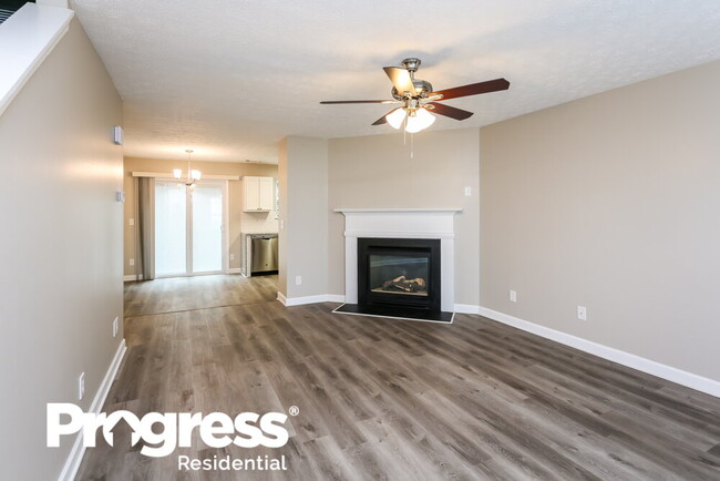 Building Photo - 220 Springbottom Dr SE