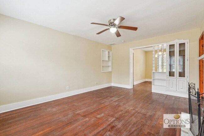 Building Photo - 3BR in East Point