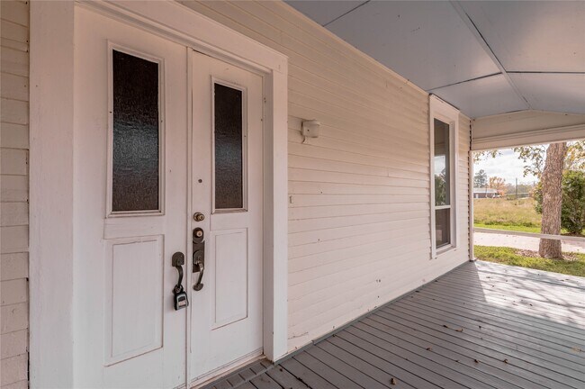 Foto del edificio - 246 FM 405