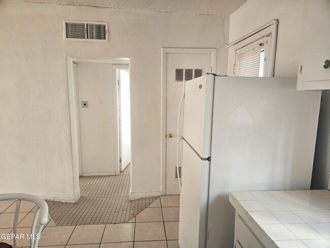Building Photo - 2908 Idalia Ave