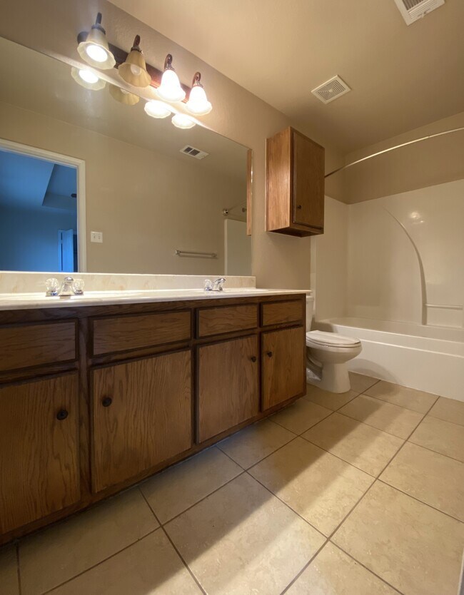 1903 Yuron Ter, Harker Heights, TX 76548 Townhome Rentals in Harker